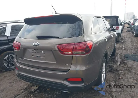2019 Kia Sorento 3.3L Lx z USA, uszkodzony, nr VIN 5XYPG4A5XKG577823